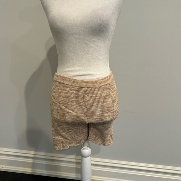Et Clet Tan Soft Athleisure Biker Shorts - Picture 1 of 5